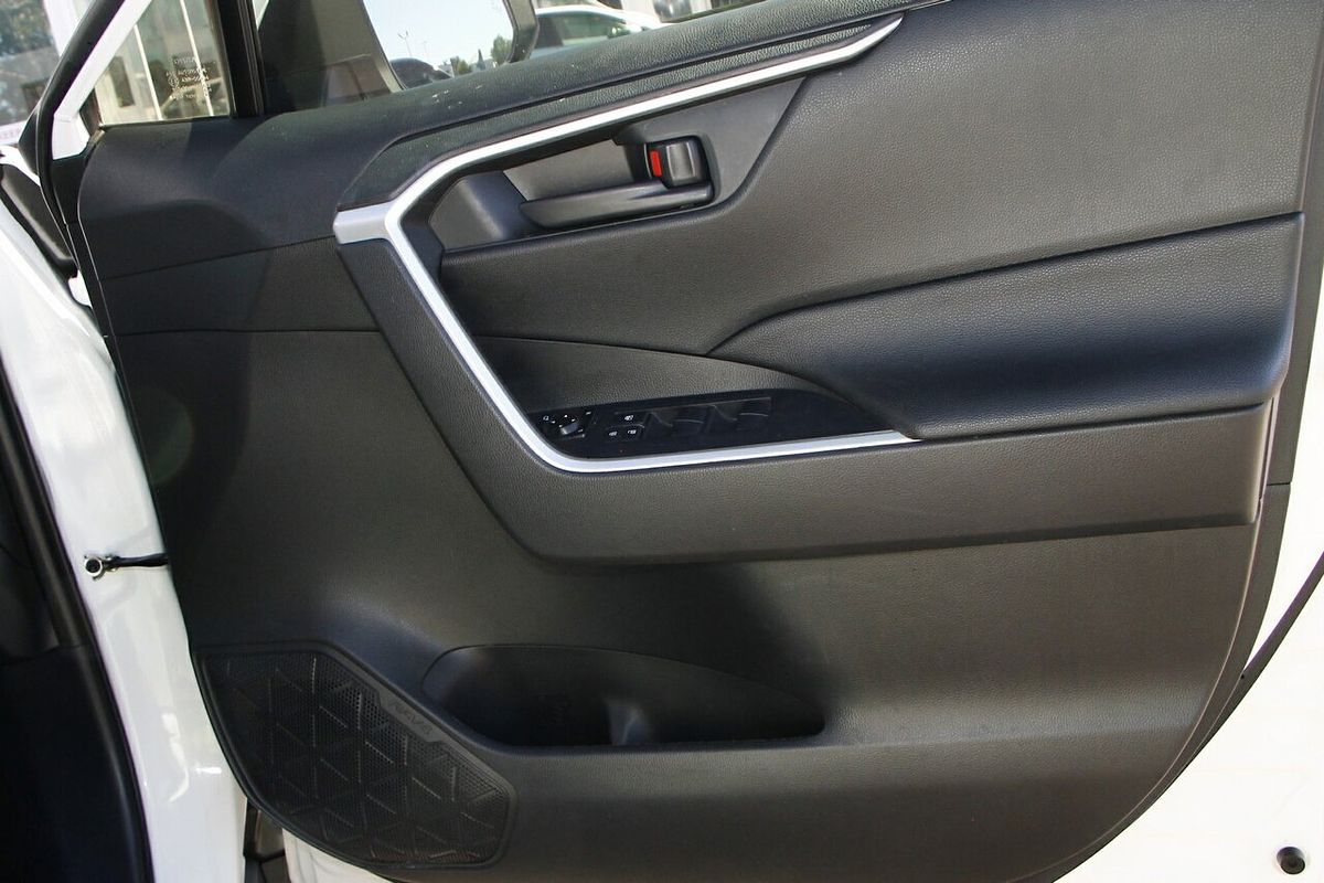 2020 Toyota RAV4 GX AXAH54R