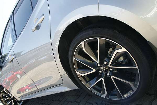 2020 Toyota Corolla ZR Hybrid ZWE211R