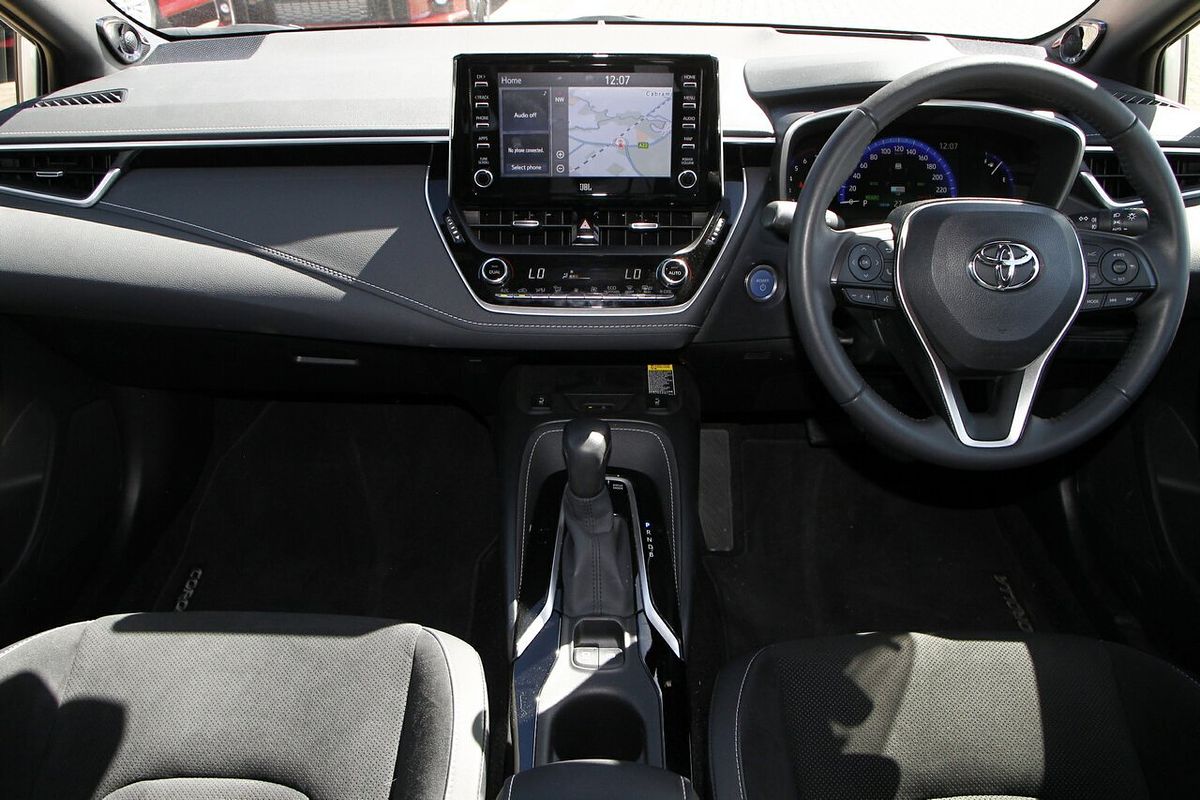 2020 Toyota Corolla ZR Hybrid ZWE211R