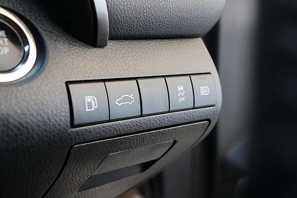 2018 Toyota Camry Ascent Sport ASV70R