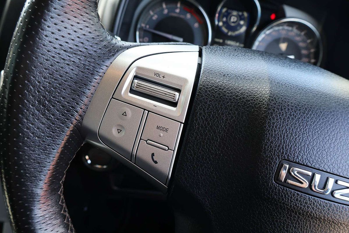 2019 Isuzu MU-X LS-T