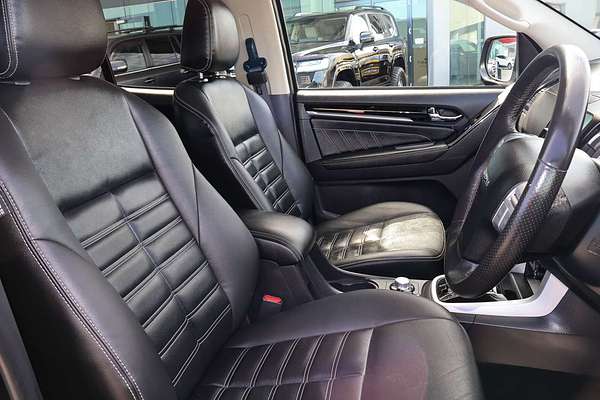 2019 Isuzu MU-X LS-T