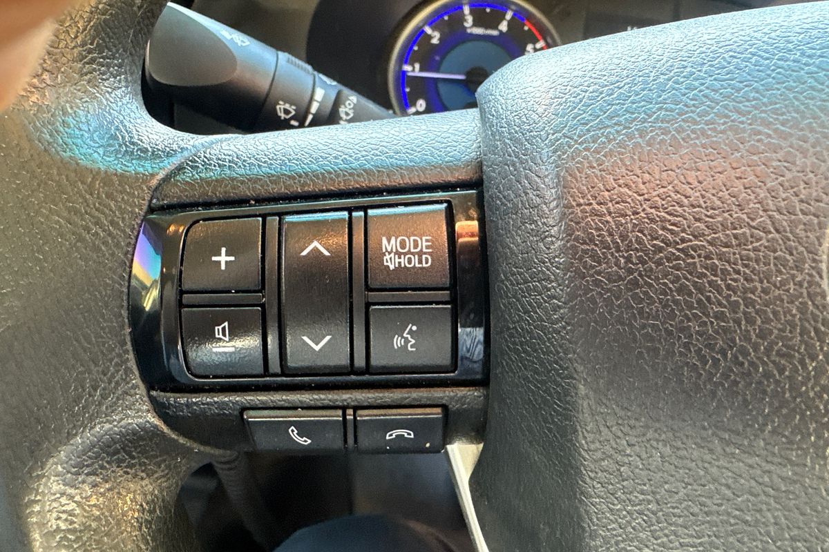 2019 Toyota Hilux SR GUN126R 4X4