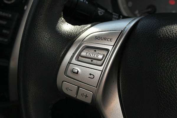 2017 Nissan Navara ST D23 Series 2 Rear Wheel Drive