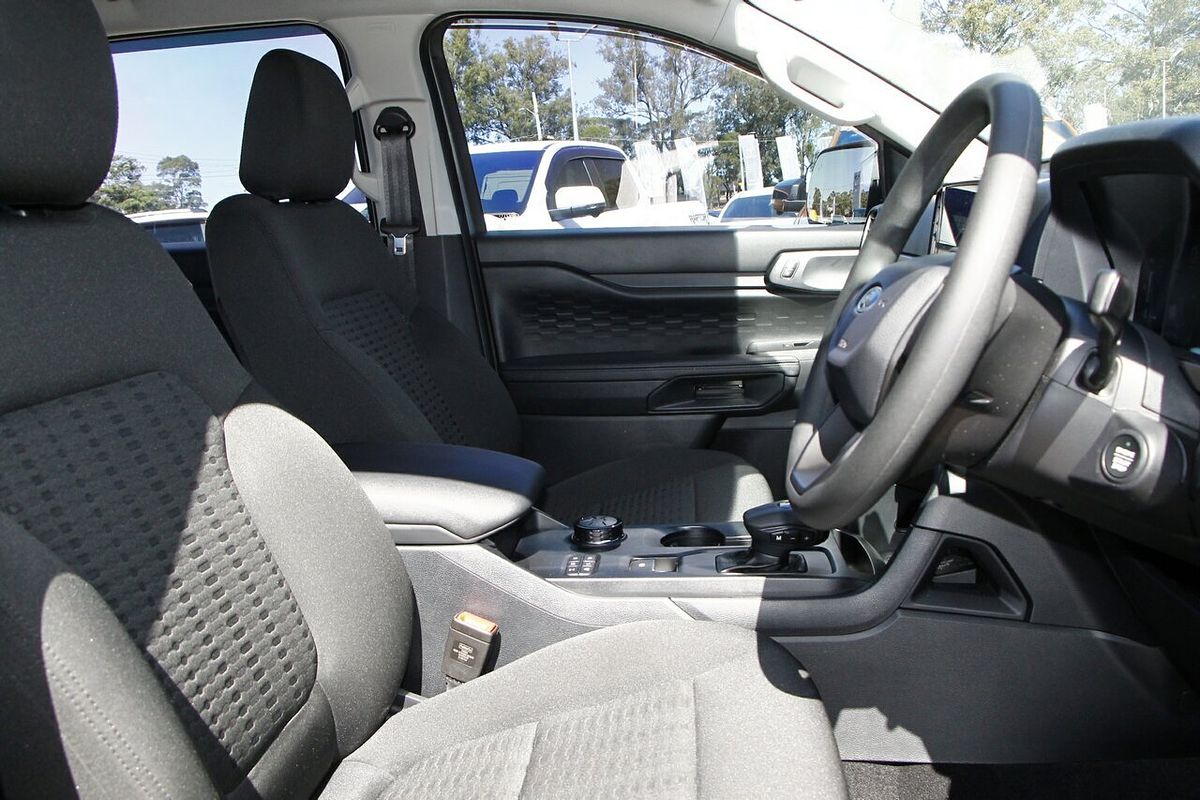 2024 Ford Everest Ambiente