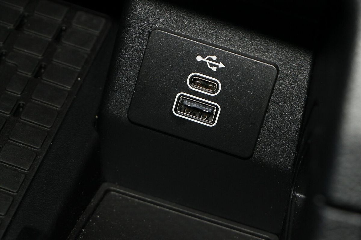 2024 Ford Everest Ambiente