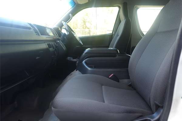 2019 Toyota Hiace Commuter KDH223R