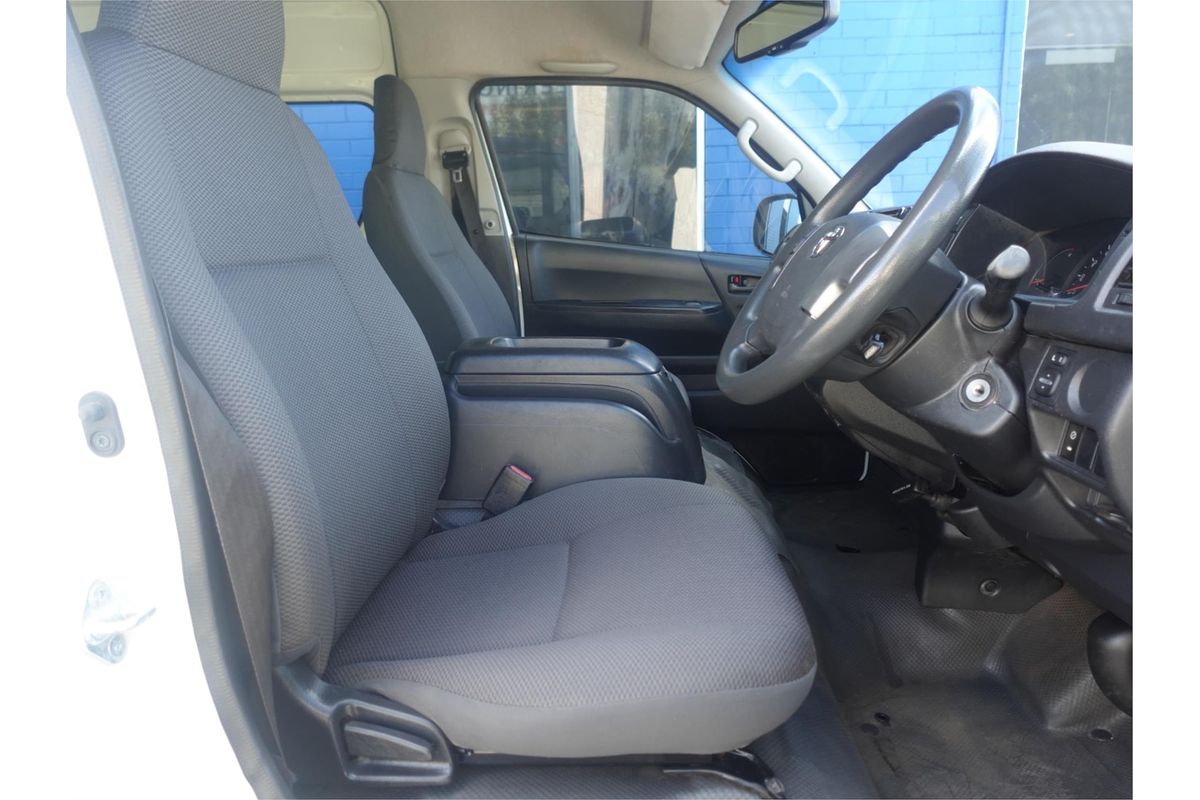 2019 Toyota Hiace Commuter KDH223R