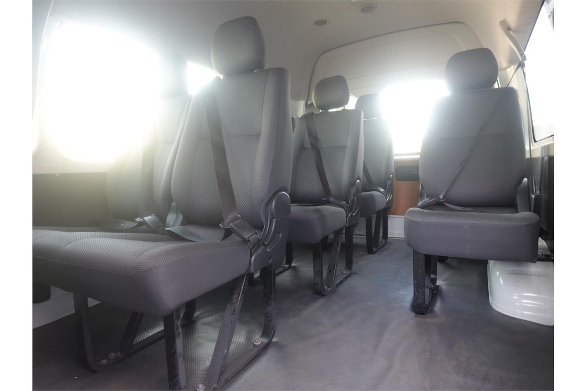 2019 Toyota Hiace Commuter KDH223R