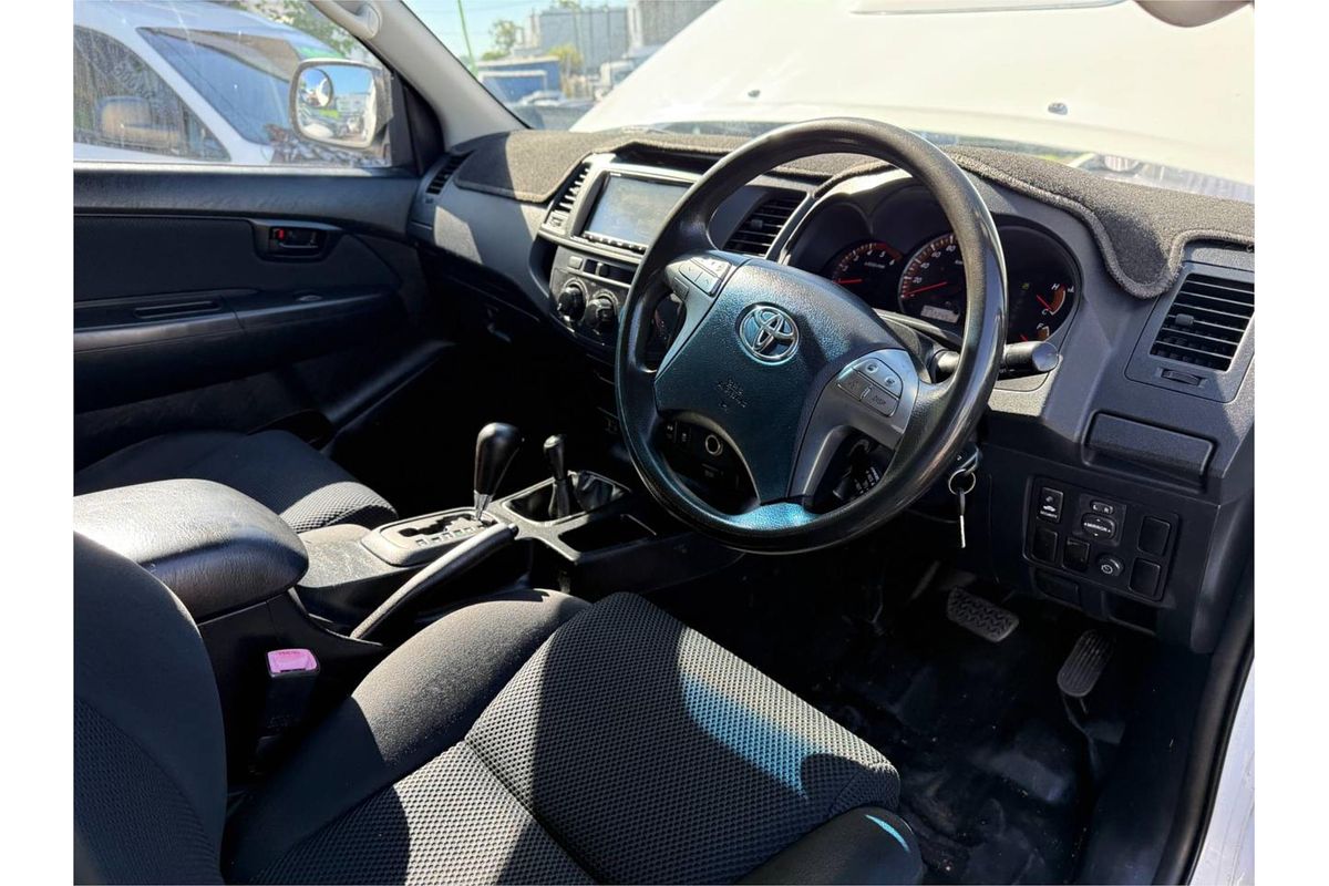 2015 Toyota HILUX SR (4x4) KUN26R MY14 4X4