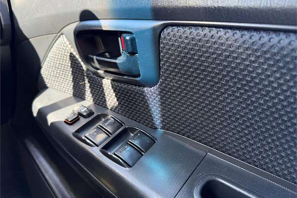 2015 Toyota HILUX SR (4x4) KUN26R MY14 4X4