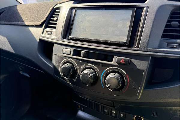 2015 Toyota HILUX SR (4x4) KUN26R MY14 4X4