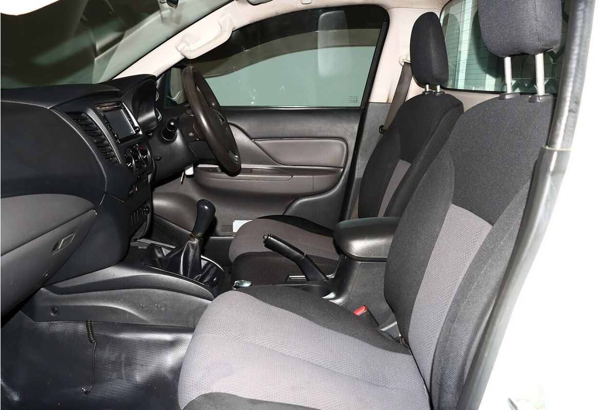 2017 Mitsubishi Triton GLX MQ 4X4