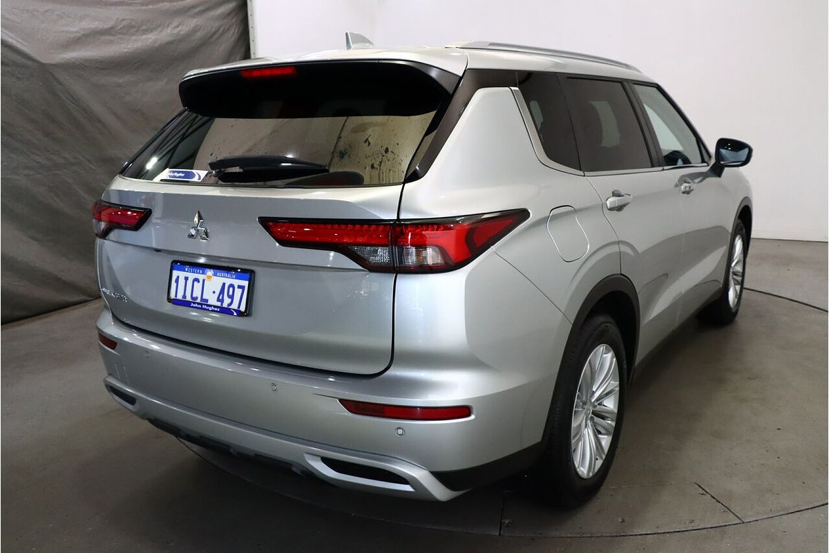 2023 Mitsubishi Outlander LS ZM