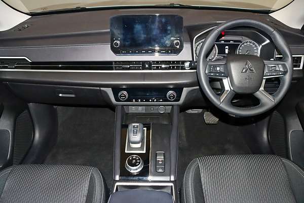 2023 Mitsubishi Outlander LS ZM