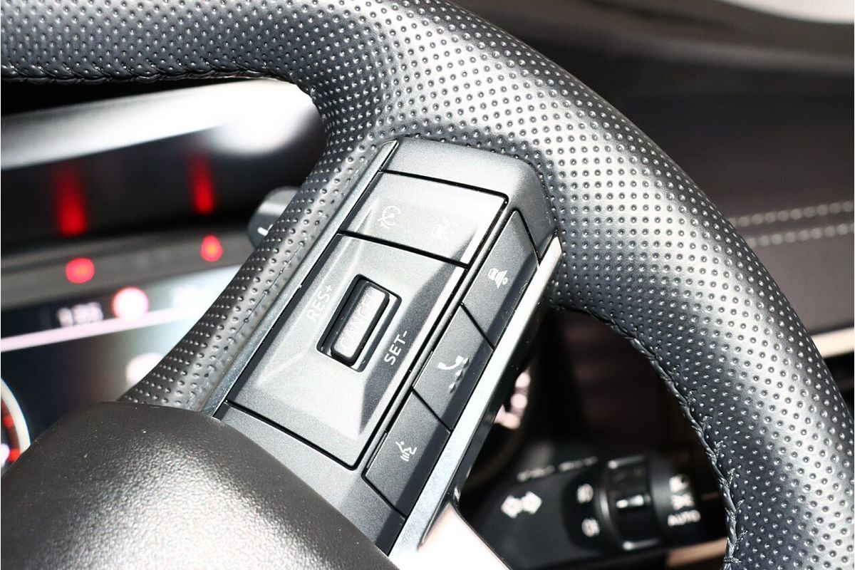 2023 Mitsubishi Outlander LS ZM