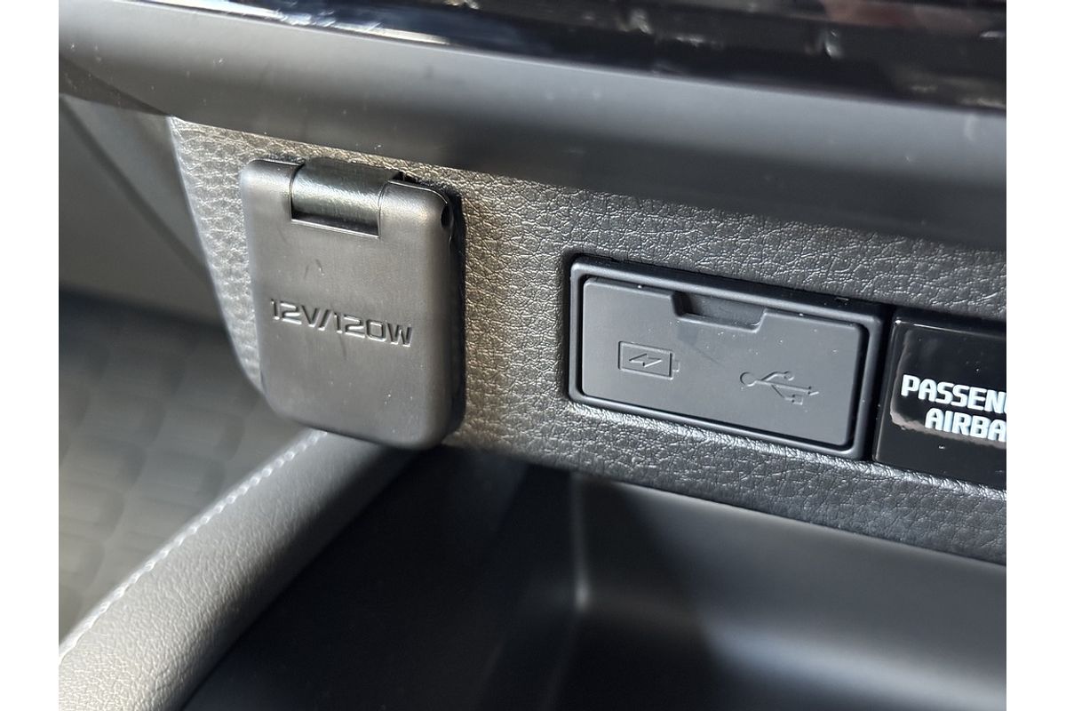 Mazda  G 6AUTO 3.0L DUAL CAB CHASSIS GT 4X4