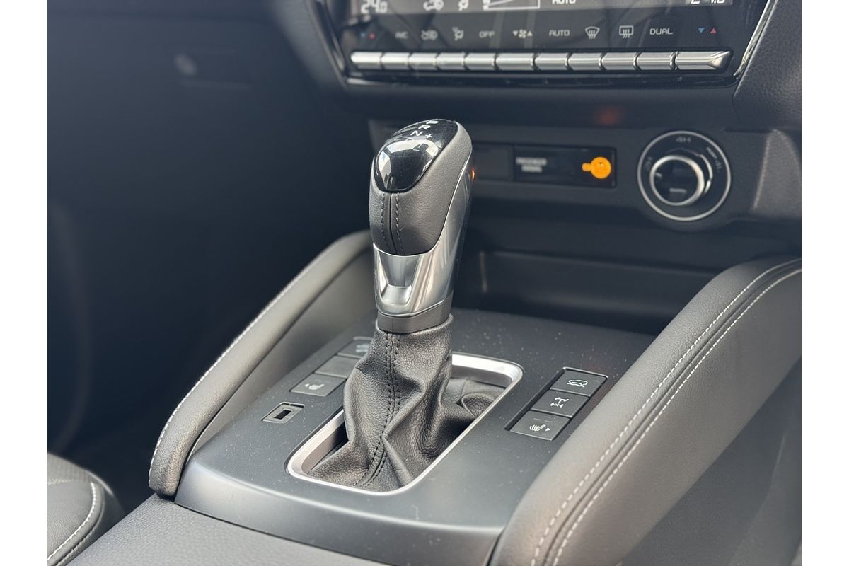 Mazda  G 6AUTO 3.0L DUAL CAB CHASSIS GT 4X4