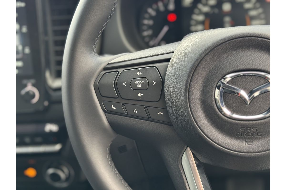 Mazda  G 6AUTO 3.0L DUAL CAB CHASSIS GT 4X4