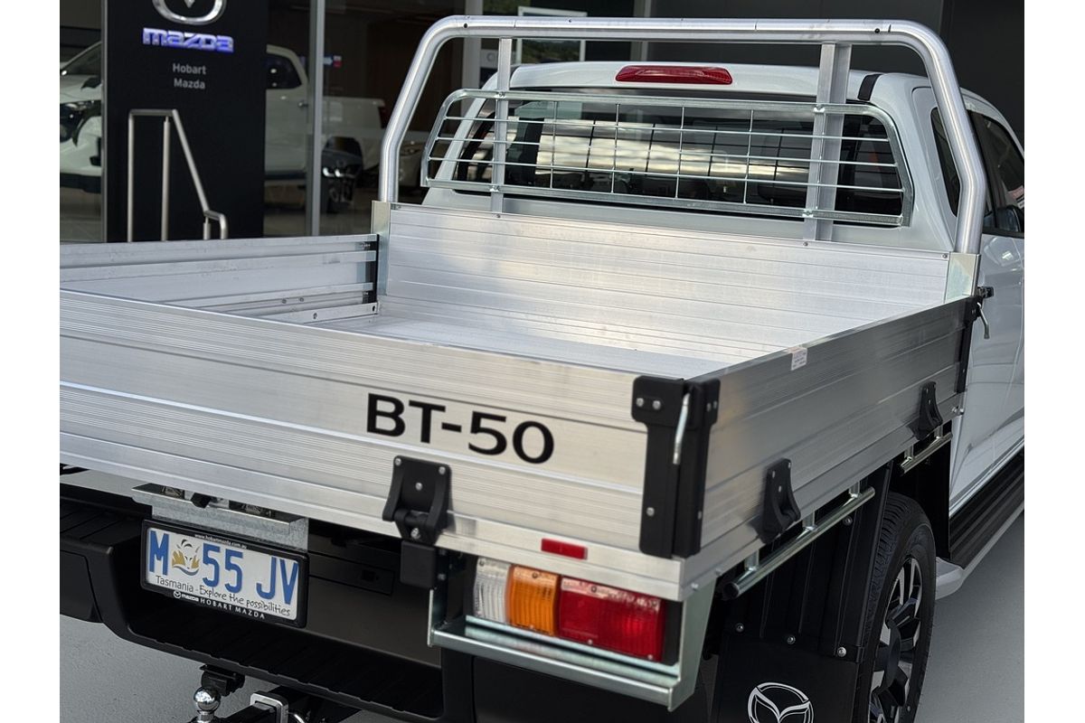 Mazda  G 6AUTO 3.0L DUAL CAB CHASSIS GT 4X4