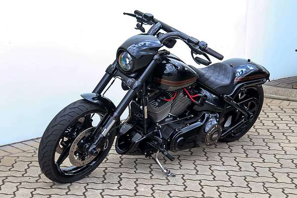 2017 Harley-Davidson CVO Pro Street Breakout (FXSE) CVO
