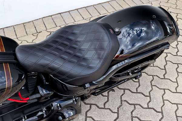 2017 Harley-Davidson CVO Pro Street Breakout (FXSE) CVO