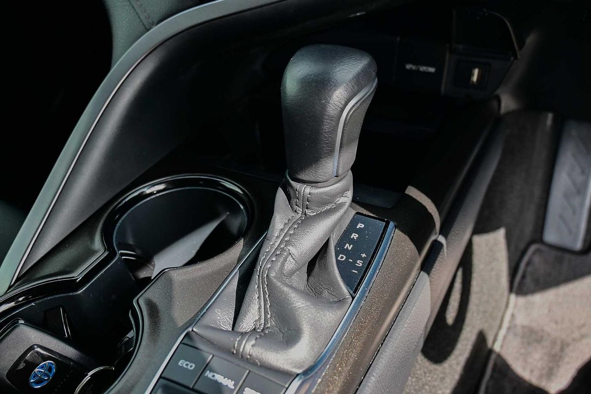 2021 Toyota Camry Ascent Sport AXVH70R