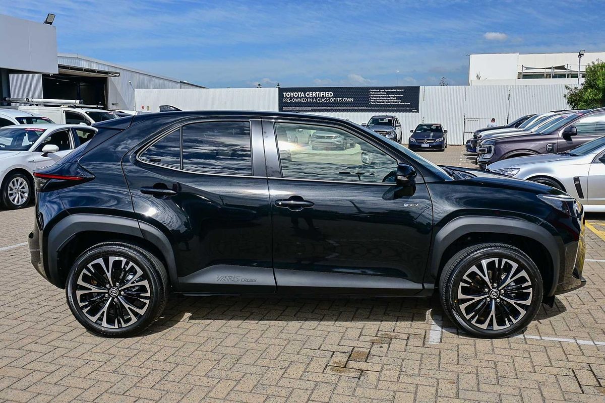 2024 Toyota Yaris Cross Urban MXPJ10R