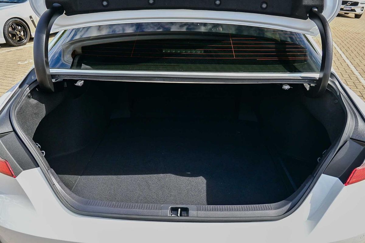 2021 Toyota Camry Ascent Sport AXVH70R