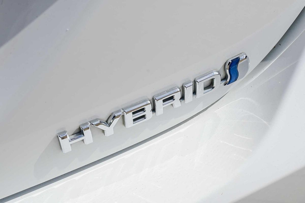2021 Toyota Camry Ascent Sport AXVH70R