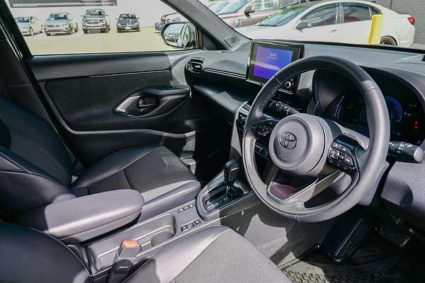 2024 Toyota Yaris Cross Urban MXPJ10R