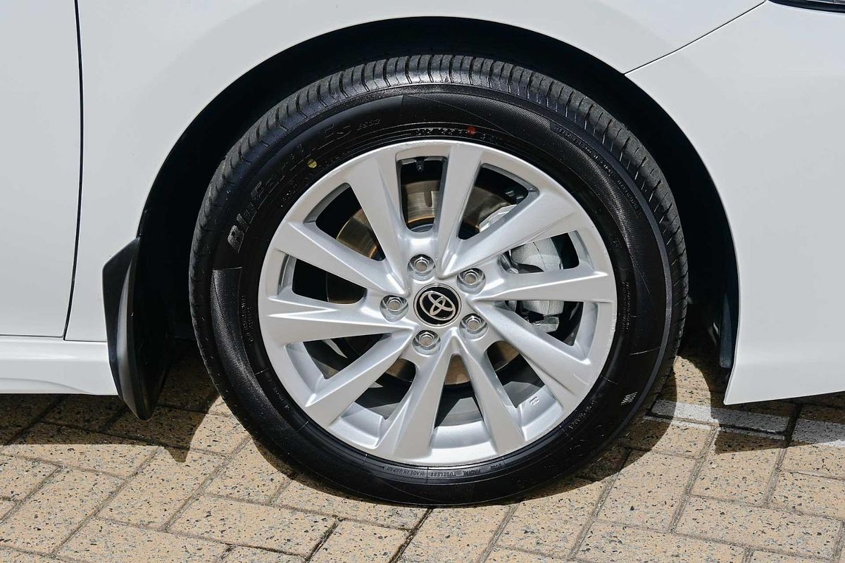 2021 Toyota Camry Ascent Sport AXVH70R