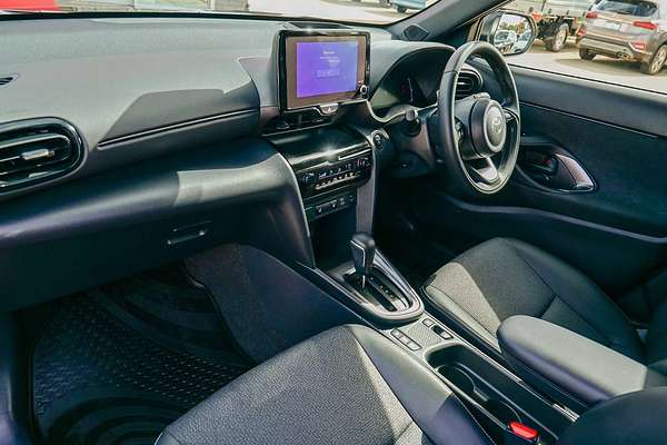 2024 Toyota Yaris Cross Urban MXPJ10R