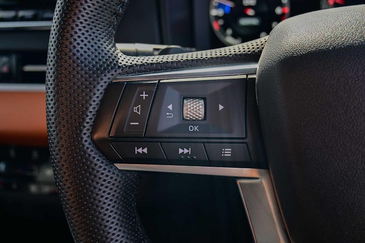 2023 Mitsubishi Outlander Exceed Tourer ZM