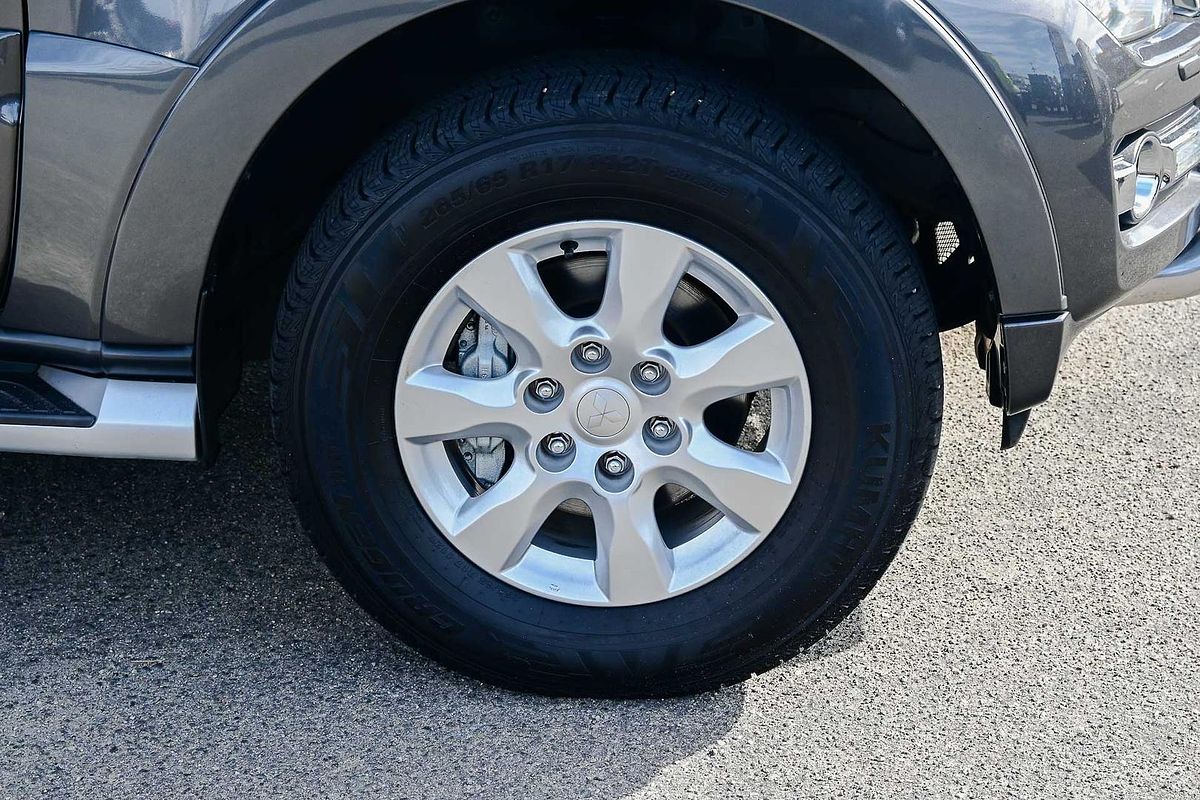 2019 Mitsubishi Pajero GLX NX