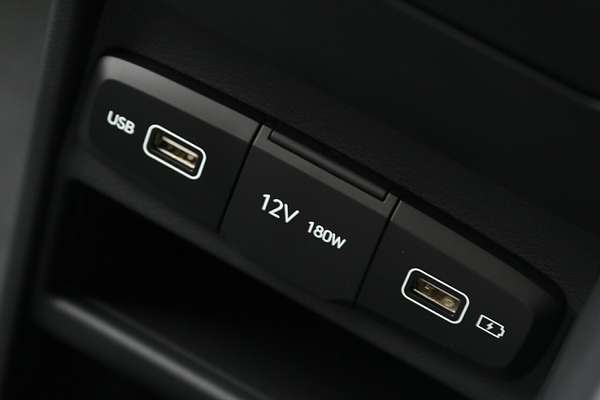 2024 Hyundai STARIA LOAD US4.V2