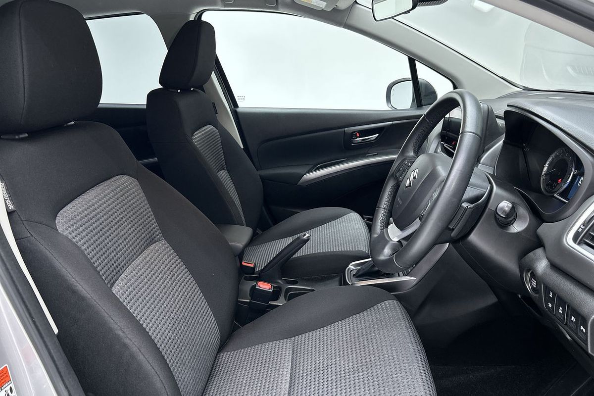 2023 Suzuki S-Cross Plus JYB