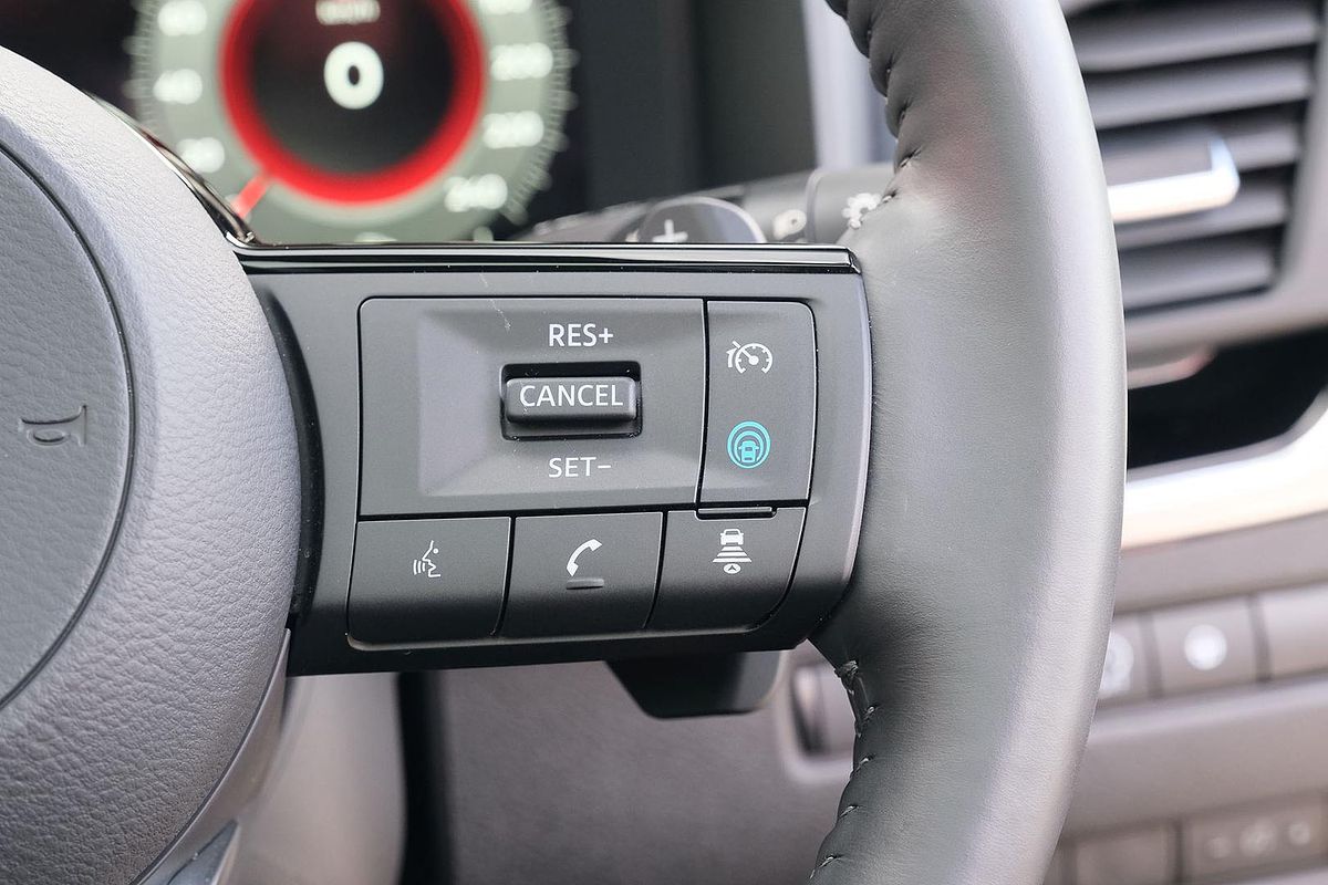 2024 Nissan QASHQAI Ti J12