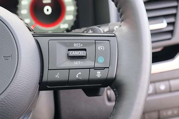2024 Nissan QASHQAI Ti J12