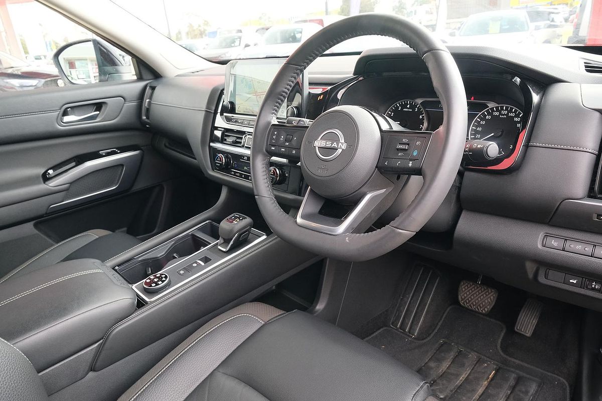 2024 Nissan Pathfinder Ti R53