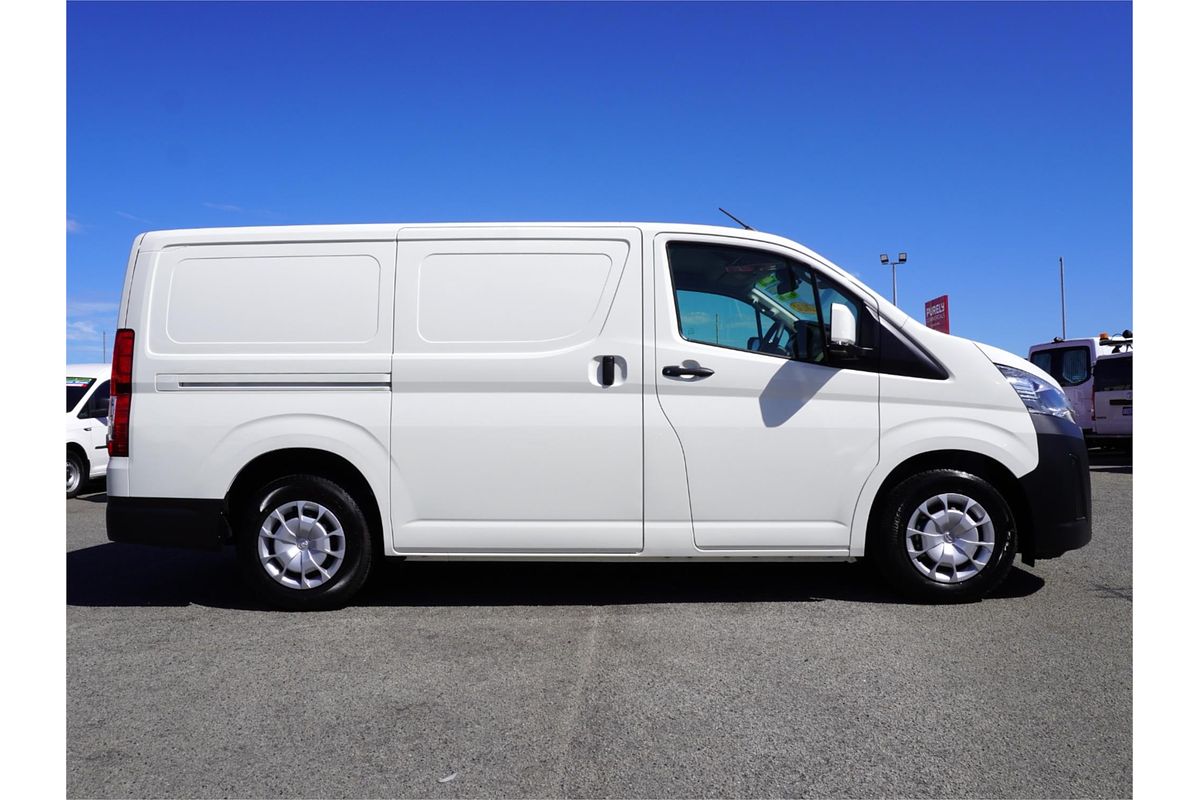 2024 Toyota Hiace GDH300R LWB