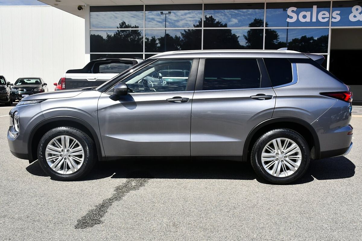2022 Mitsubishi Outlander LS ZM