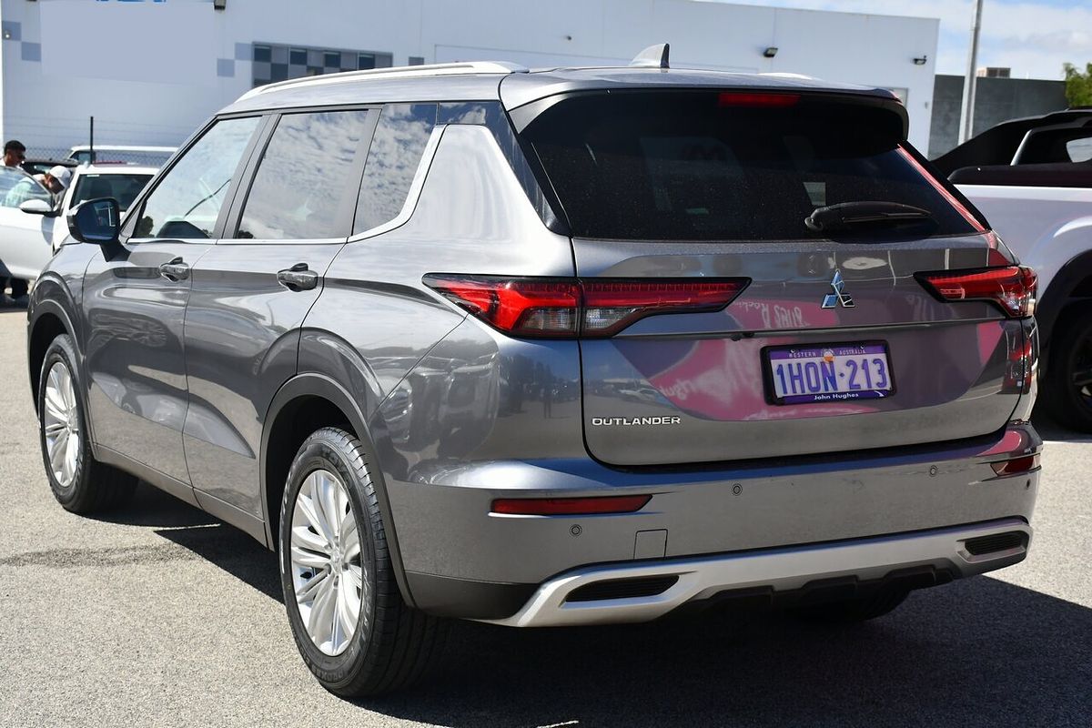 2022 Mitsubishi Outlander LS ZM