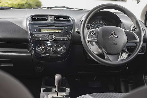 2016 Mitsubishi Mirage ES LA
