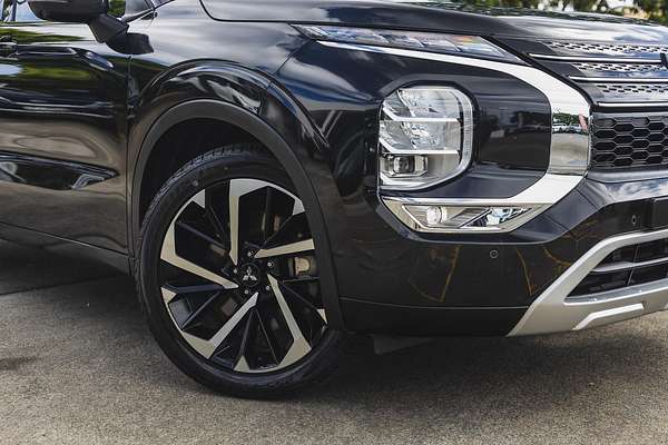 2022 Mitsubishi Outlander Exceed ZM