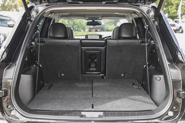 2022 Mitsubishi Outlander Exceed ZM