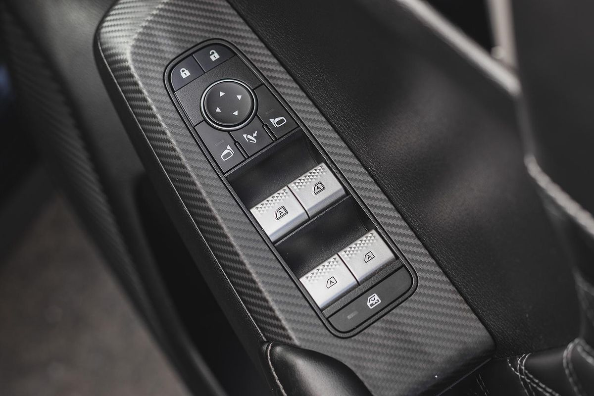 2022 Mitsubishi Outlander Exceed ZM