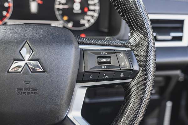 2022 Mitsubishi Outlander Exceed ZM