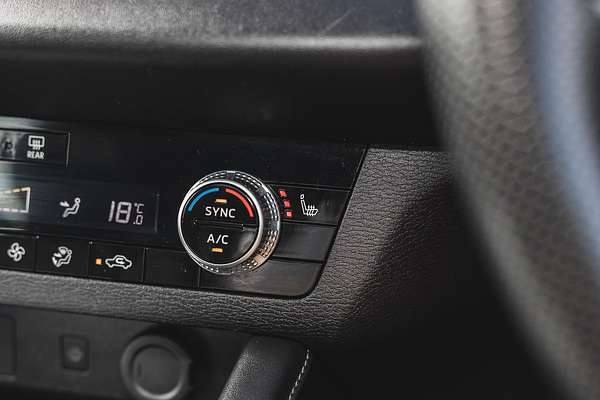 2022 Mitsubishi Outlander Exceed ZM