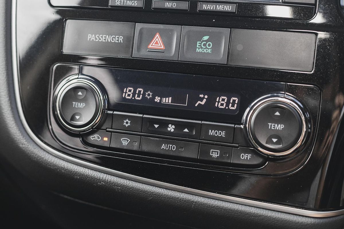 2015 Mitsubishi Outlander XLS ZK